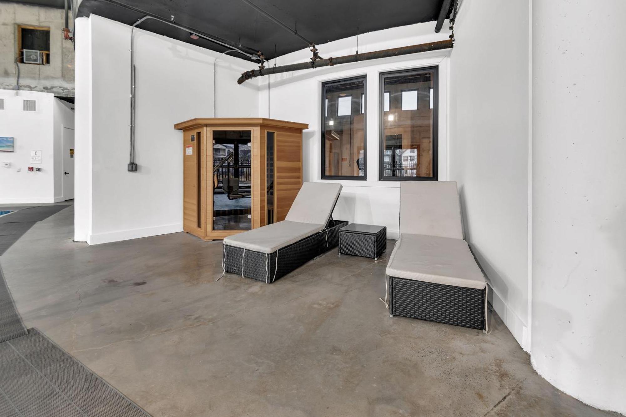 Appartamento Pink Heaven Indoor Pool, Free Parking, Near Nyc Elizabeth Esterno foto
